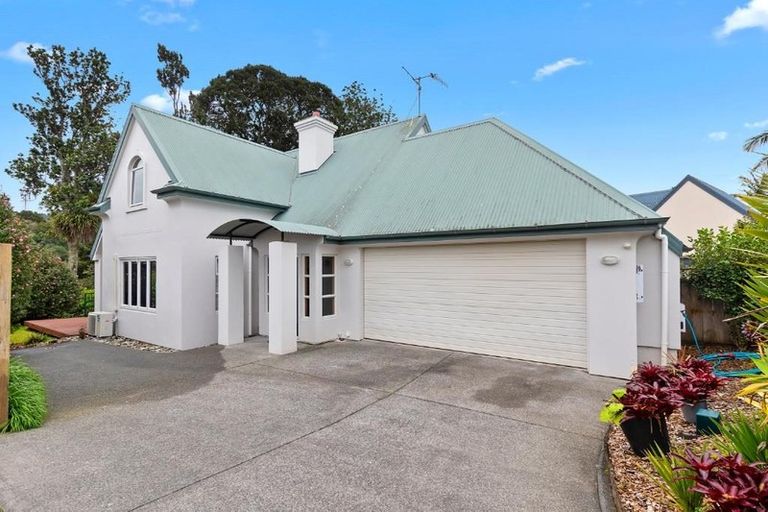 Photo of property in 33 Kereru Street, Maunu, Whangarei, 0110