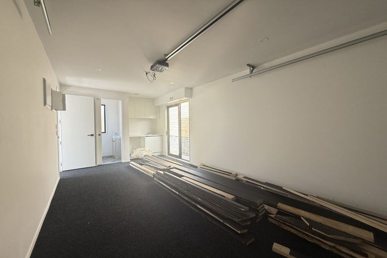 Photo of property in 33a Garadice Road, Rothesay Bay, Auckland, 0630