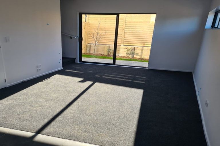 Photo of property in 1/110 Kervil Avenue, Te Atatu Peninsula, Auckland, 0610