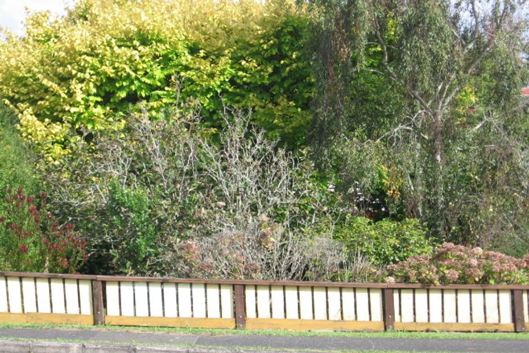 Photo of property in 81 Mcleod Road, Te Atatu South, Auckland, 0610