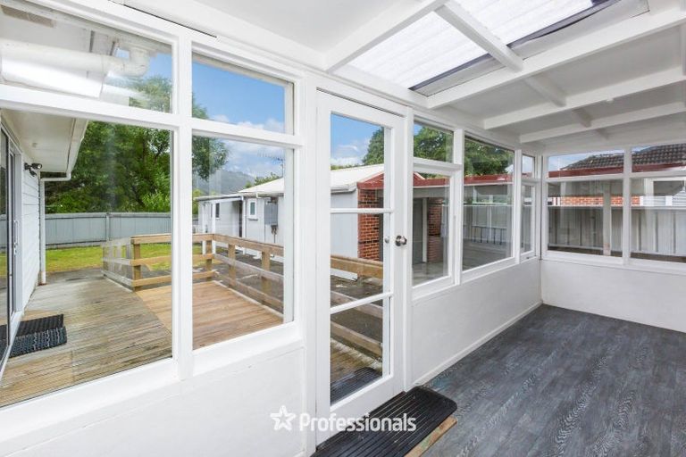 Photo of property in 53 Hudson Avenue, Ebdentown, Upper Hutt, 5018