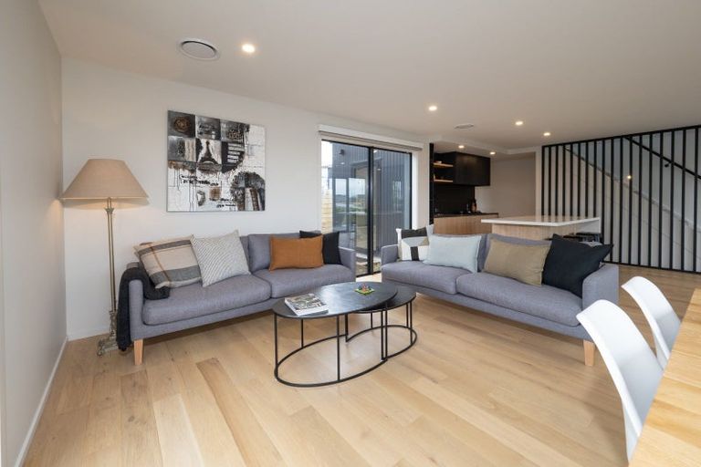 Photo of property in 203 Lake Hood Drive, Huntingdon, Ashburton, 7774