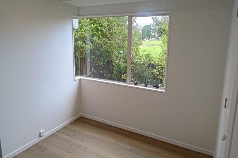 Photo of property in 8 Quartley Place, Huntington Park, Auckland, 2013