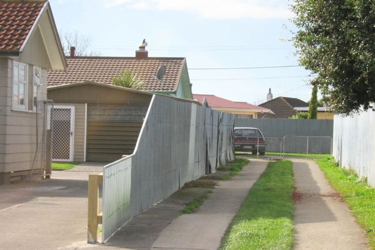 Photo of property in 13 Mclaren Crescent, Onekawa, Napier, 4110