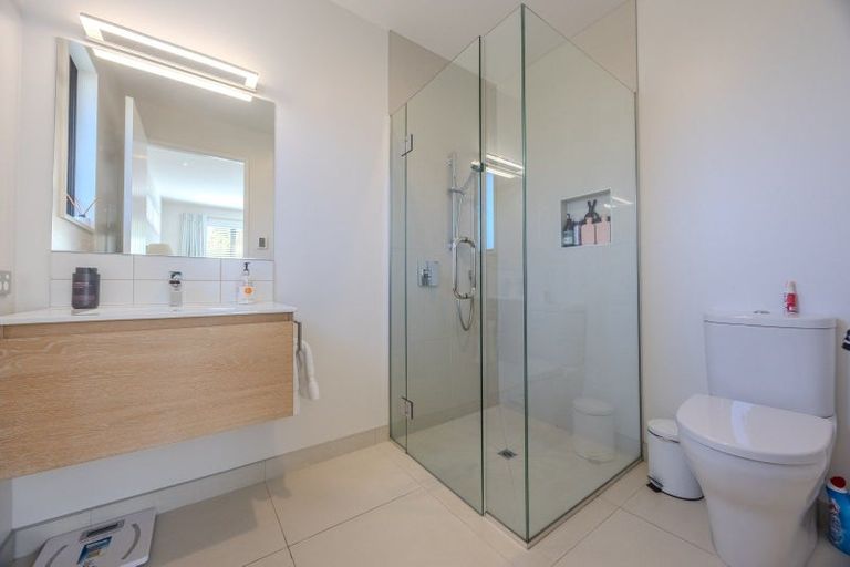 Photo of property in 5 Clearview Street, Wanaka, 9305