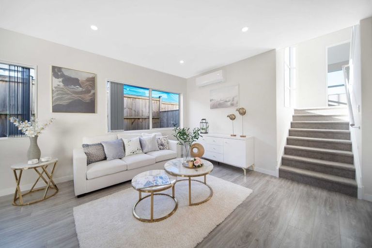 Photo of property in 14 Frazen Avenue, Papakura, 2110