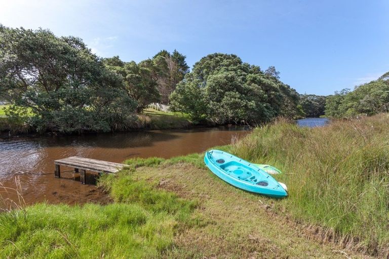 Photo of property in 51 Pa Road, Hahei, Whitianga, 3591