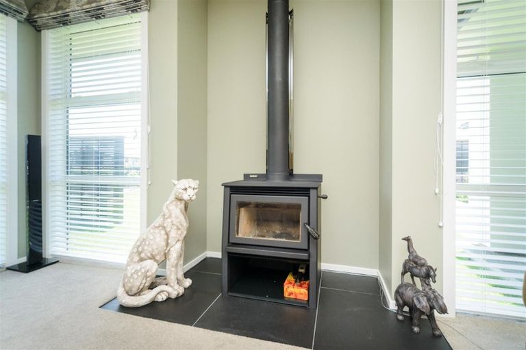 Photo of property in 19 George Street, Bulls, 4818