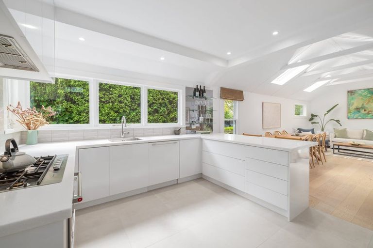 Photo of property in 34 Glandovey Road, Fendalton, Christchurch, 8052