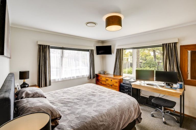 Photo of property in 2 Veronica Avenue, Marewa, Napier, 4110