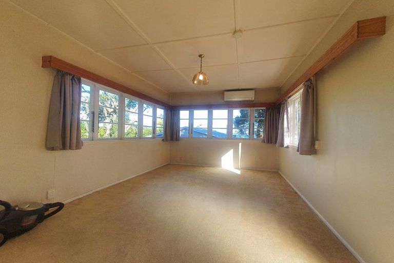 Photo of property in 80 Kauri Point Road, Laingholm, Auckland, 0604