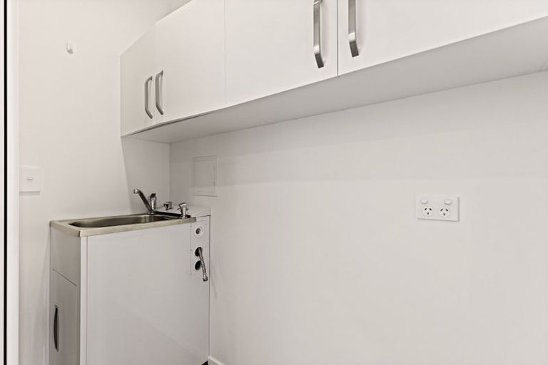 Photo of property in 2/111 Edgeware Road, St Albans, Christchurch, 8014
