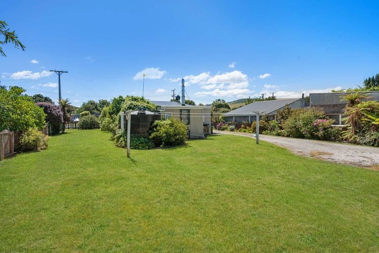 Photo of property in 11 Arthur Road, Owaka, 9585