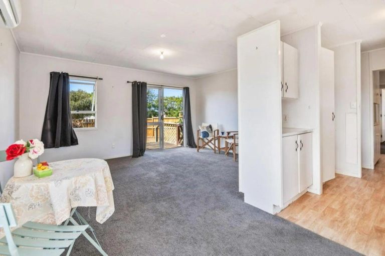 Photo of property in 12 Moki Place, Ruakaka, 0116