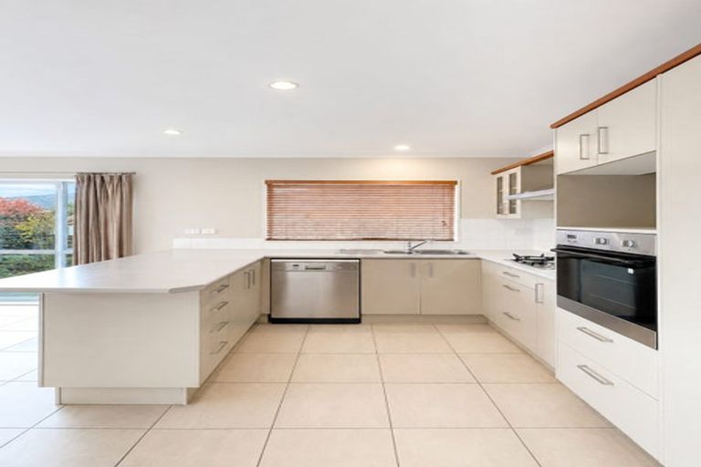 Photo of property in 55a Cambridge Terrace, Papatoetoe, Auckland, 2025
