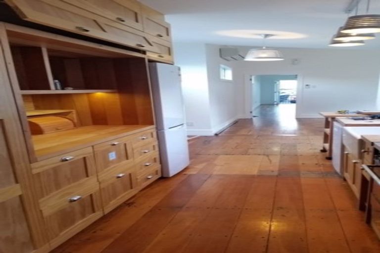 Photo of property in 20 Todman Street, Brooklyn, Wellington, 6021