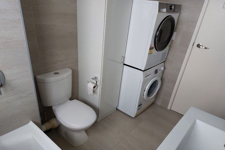 Photo of property in 8/767 Beach Road, Browns Bay, Auckland, 0630