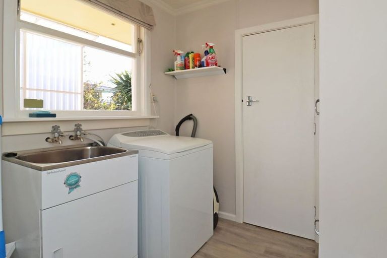 Photo of property in 28 Glendale Crescent, Holmes Hill, Oamaru, 9401