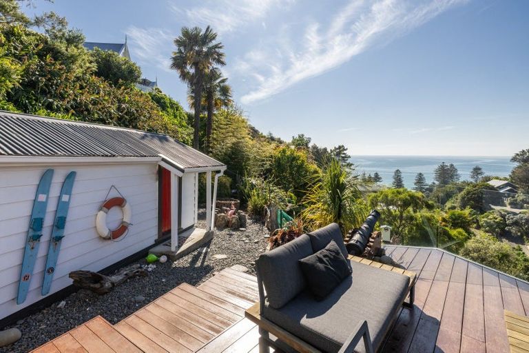 Photo of property in 3 Lucy Road, Bluff Hill, Napier, 4110