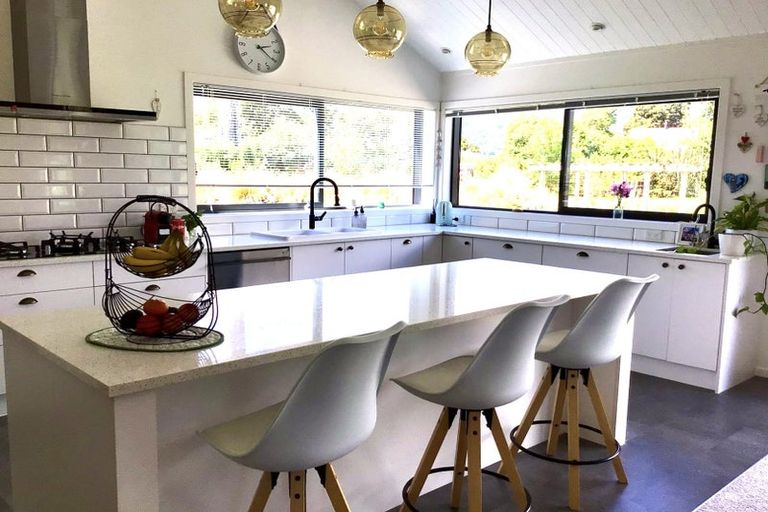 Photo of property in 2 Williams Drive, Fox Glacier, 7886