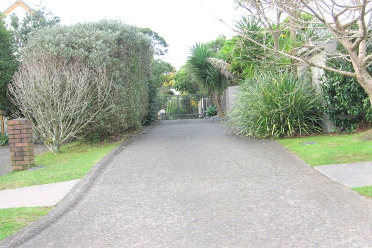 Photo of property in 13 Rame Road, Greenhithe, Auckland, 0632