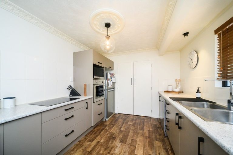 Photo of property in 3 Oak Crescent, Ashhurst, 4810