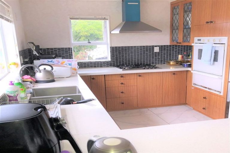 Photo of property in 10 Phillip Street, Johnsonville, Wellington, 6037