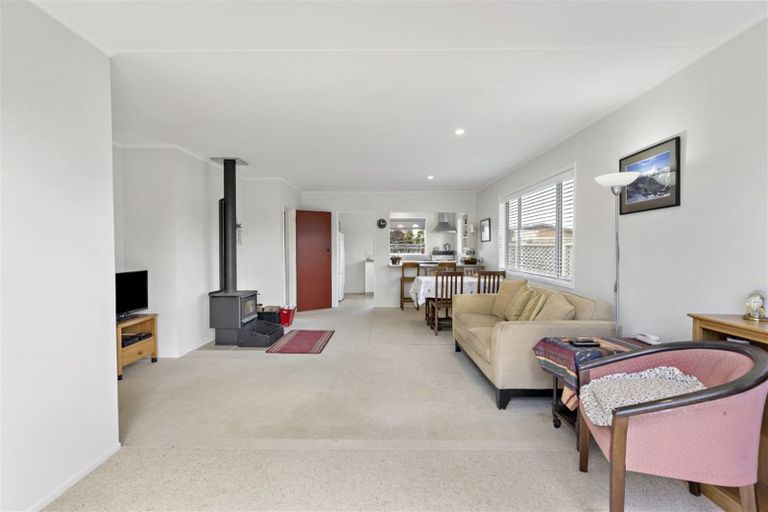 Photo of property in 1 Waterhouse Street, Masterton, 5810