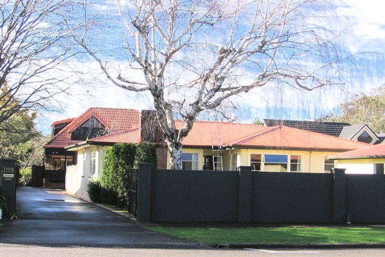Photo of property in 109 Jickell Street, Hokowhitu, Palmerston North, 4410