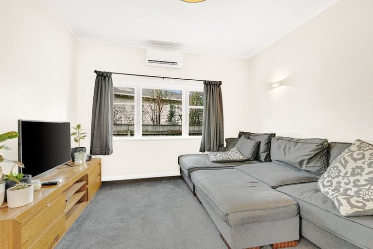 Photo of property in 12 Randwick Crescent, Moera, Lower Hutt, 5010