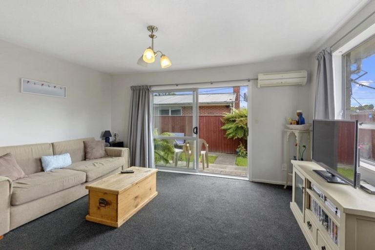 Photo of property in 2/369 Armagh Street, Linwood, Christchurch, 8011