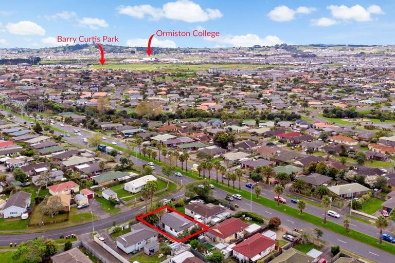 Photo of property in 1/194 Te Irirangi Drive, Flat Bush, Auckland, 2023