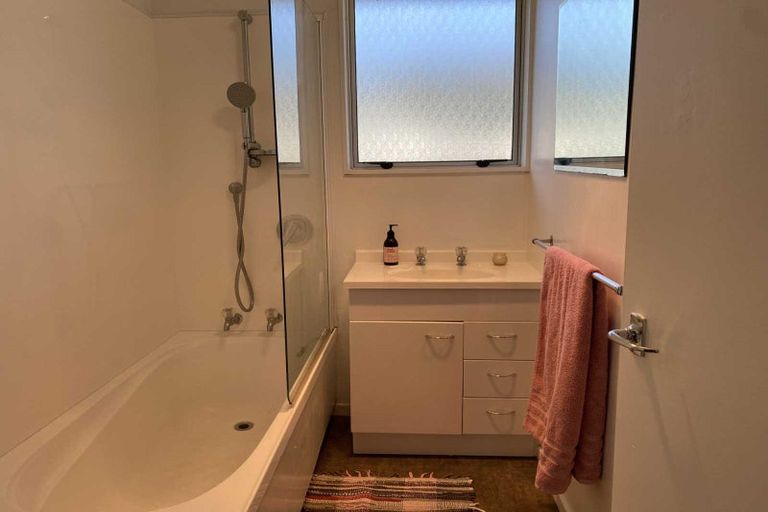 Photo of property in 12 Karyn Street, Castlecliff, Whanganui, 4501