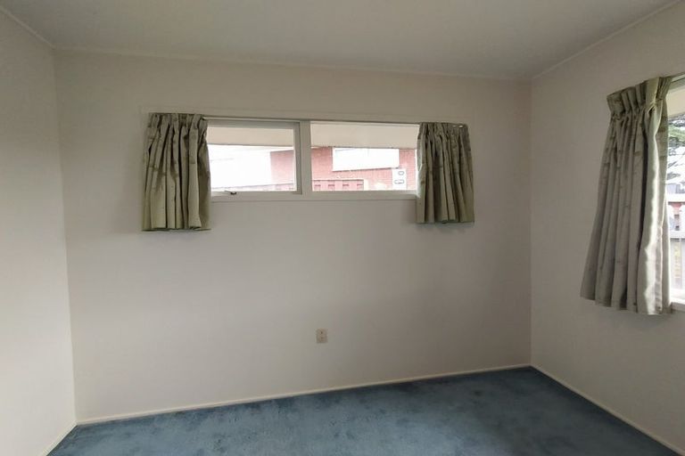 Photo of property in 82 Archmillen Avenue, Pakuranga Heights, Auckland, 2010