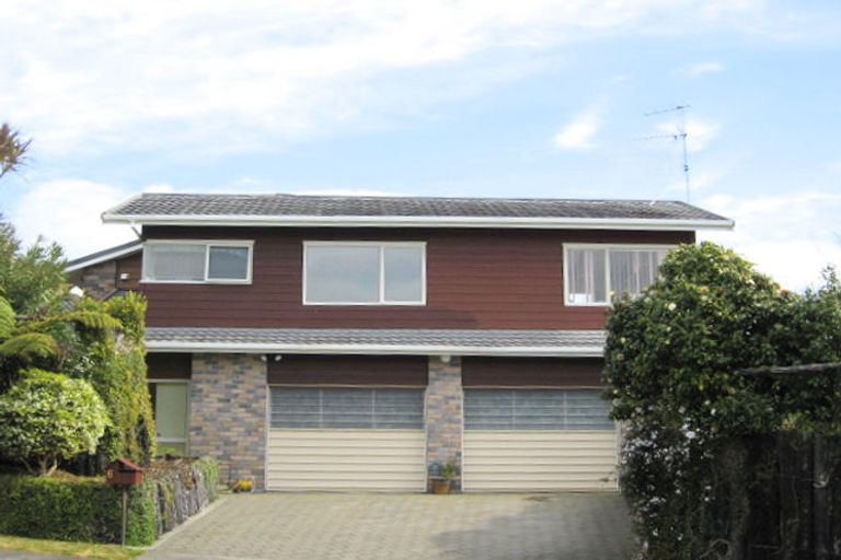 Photo of property in 6 Renown Place, Spotswood, New Plymouth, 4310