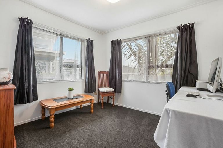 Photo of property in 58 Stratford Drive, Cable Bay, 0420