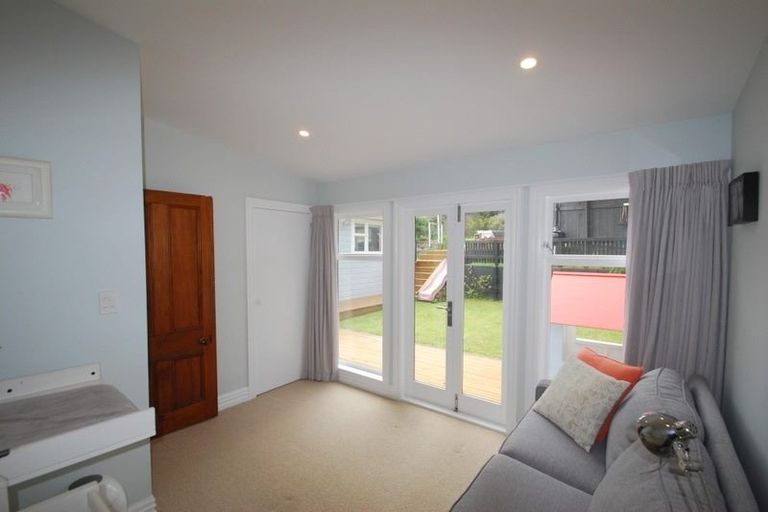 Photo of property in 87 Tiber Street, Island Bay, Wellington, 6023