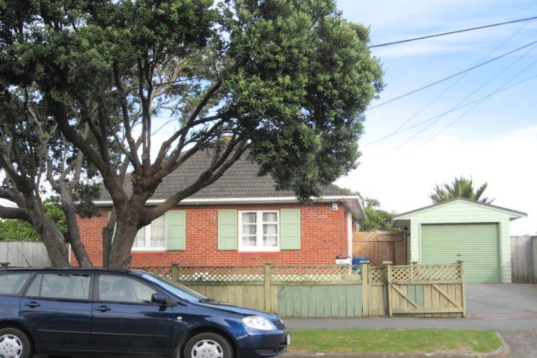 Photo of property in 30 Mitchell Street, Epuni, Lower Hutt, 5011