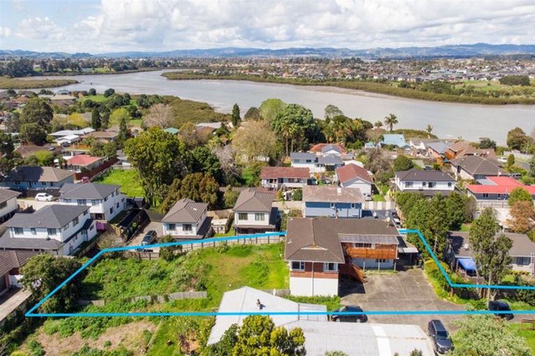 Photo of property in 24 Estuary Road, Weymouth, Auckland, 2103