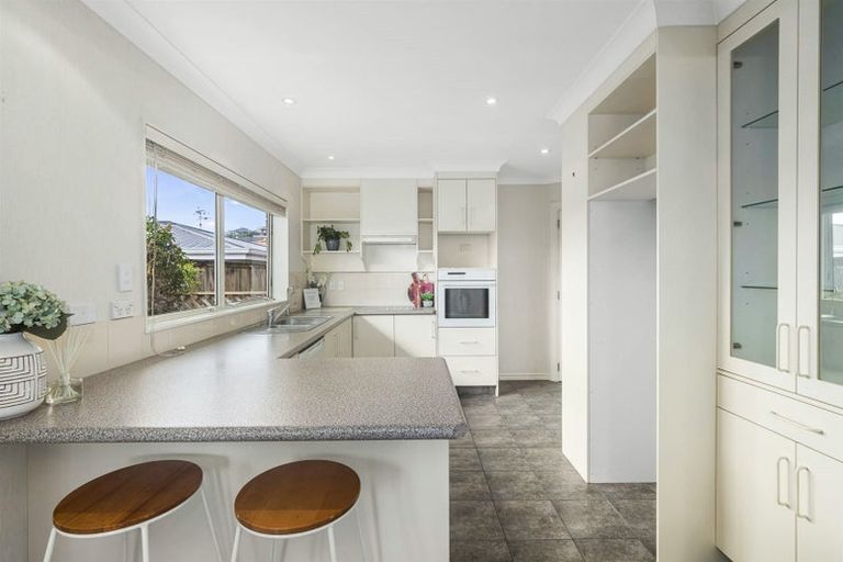 Photo of property in 15 Lilac Place, Otumoetai, Tauranga, 3110