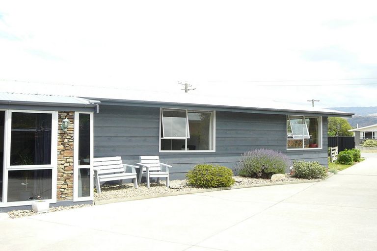 Photo of property in 52 Fache Street, Clyde, 9330