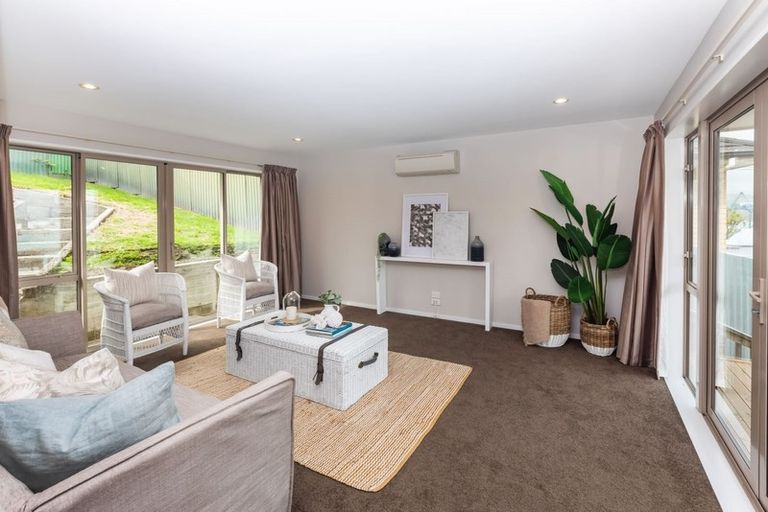 Photo of property in 10 Saint Davids Street, Lyttelton, 8082