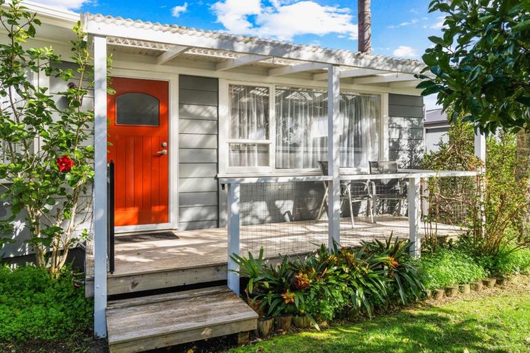 Photo of property in 10 Edge Street, Onerahi, Whangarei, 0110