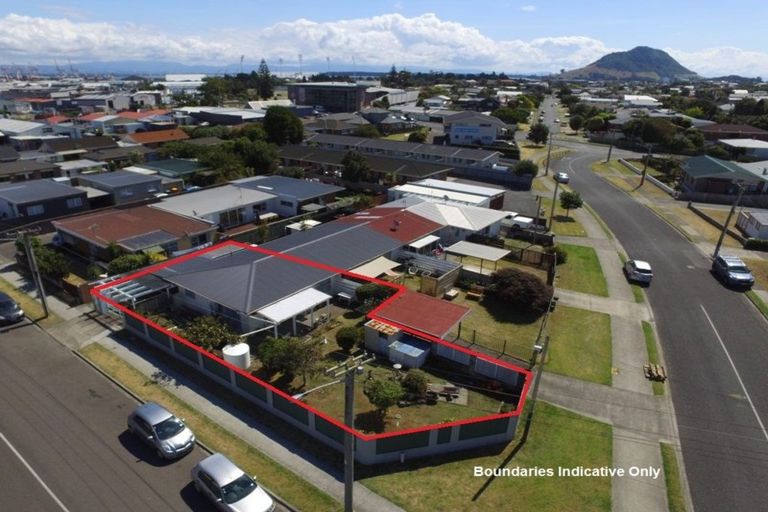 Photo of property in 11 Heath Street, Mount Maunganui, 3116