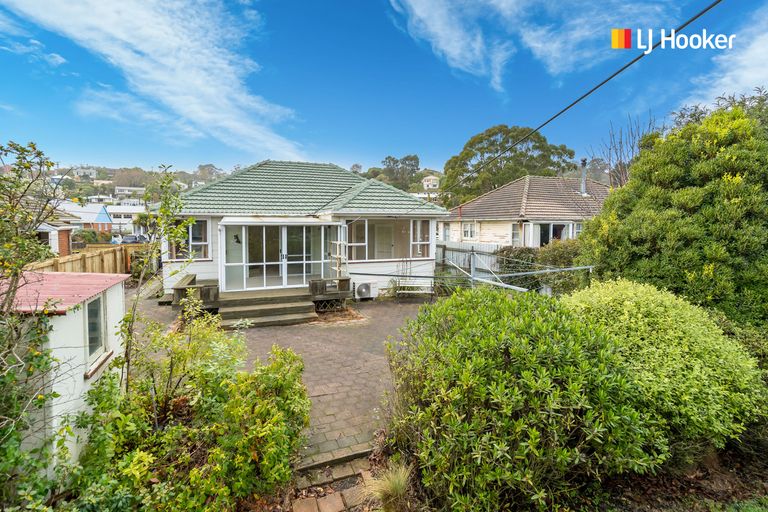 Photo of property in 33 Albertson Avenue, Port Chalmers, 9023