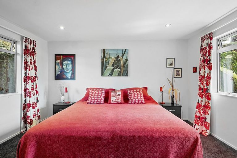 Photo of property in 86 Brougham Street, New Plymouth, 4310