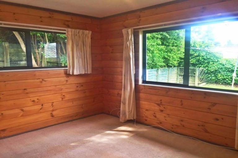 Photo of property in 37 Greenvalley Rise, Glenfield, Auckland, 0629