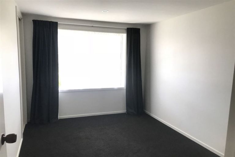 Photo of property in 2/145 Grahams Road, Burnside, Christchurch, 8053