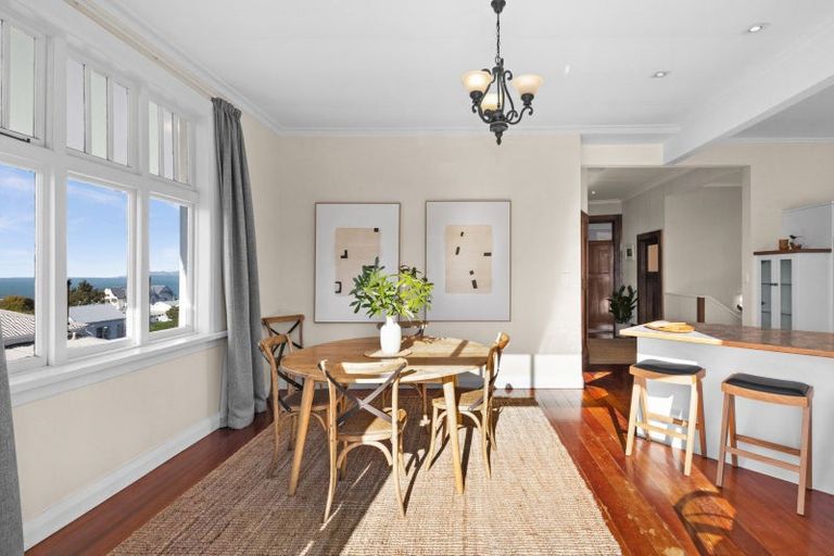 Photo of property in 16 Lighthouse Road, Bluff Hill, Napier, 4110