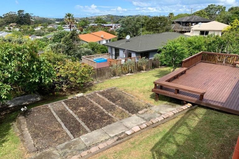 Photo of property in 5 Panorama Court, Red Beach, 0932